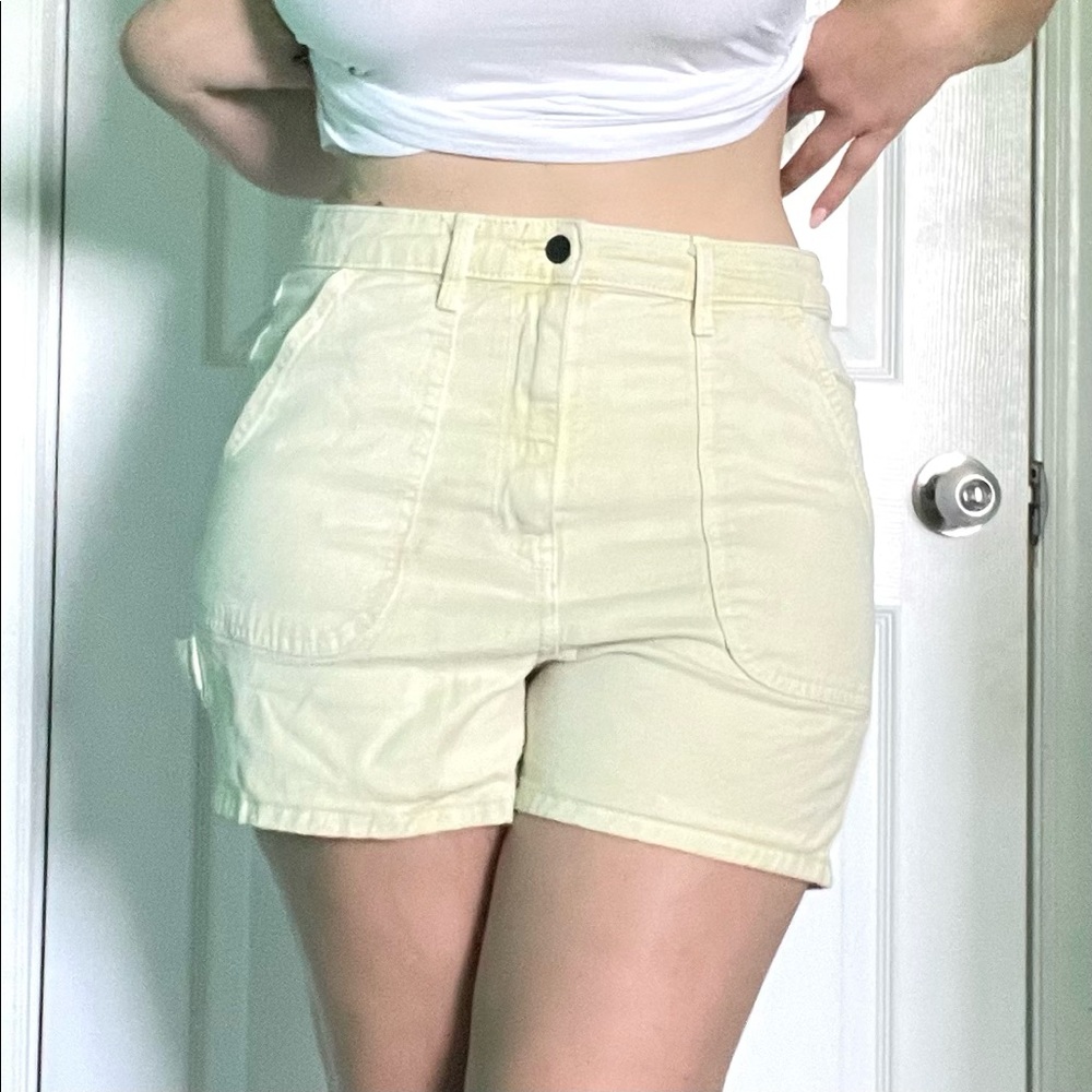 high-waisted denim cargo shorts